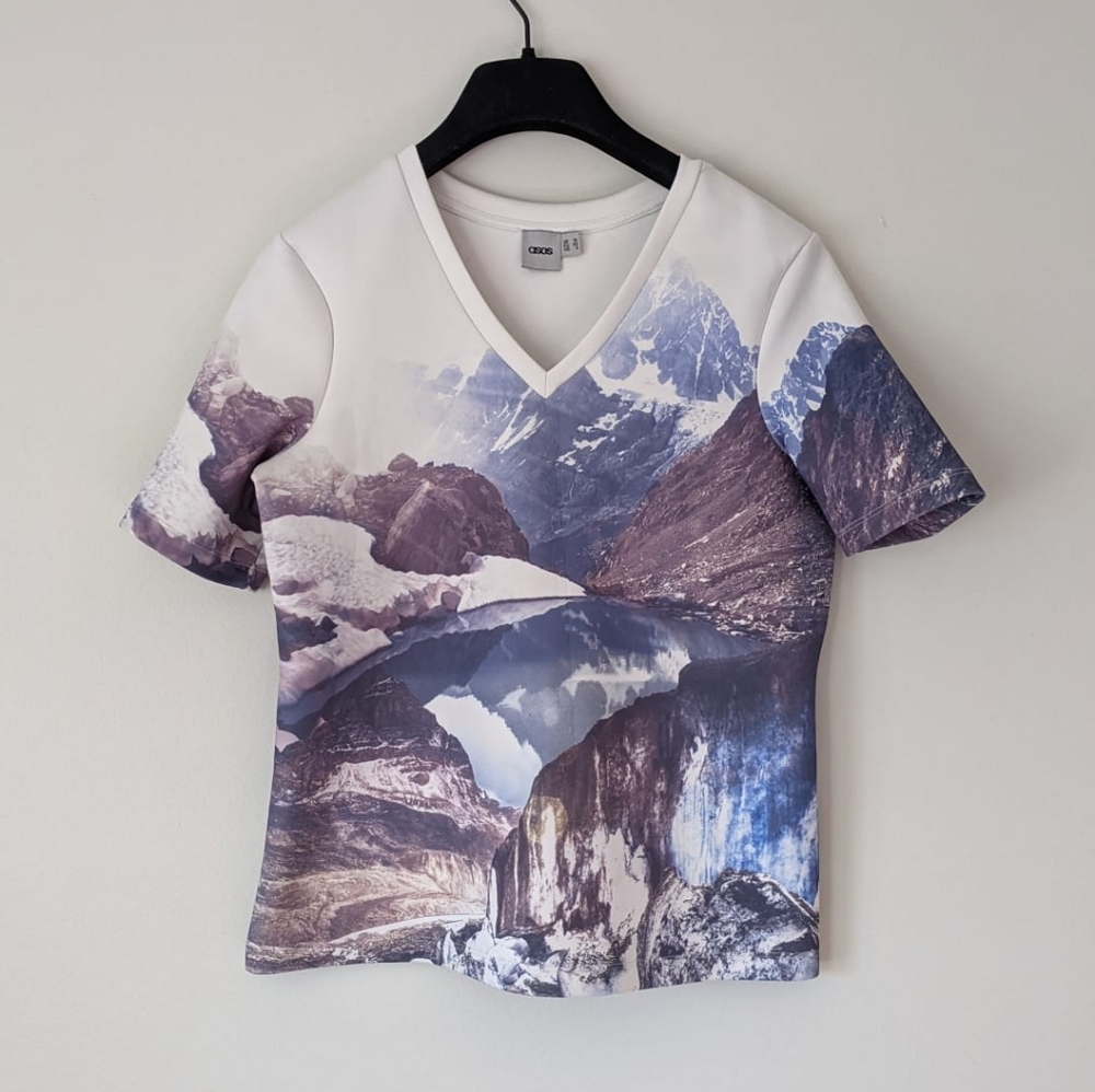 ASOS Scuba Mountain Top, size 6